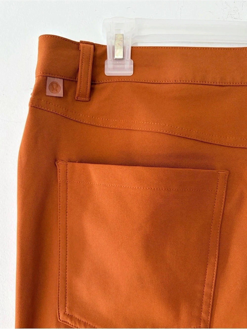 Lululemon ABC Slim Fit Performance Stretch Warpstreme Mens Orange Pants Size 34 - Picture 5 of 5